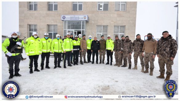 Emniyet Müdürümüz Sayın Kenan Kurt, Refahiye Bölge Trafik İstasyon Amirliğini Denetledi