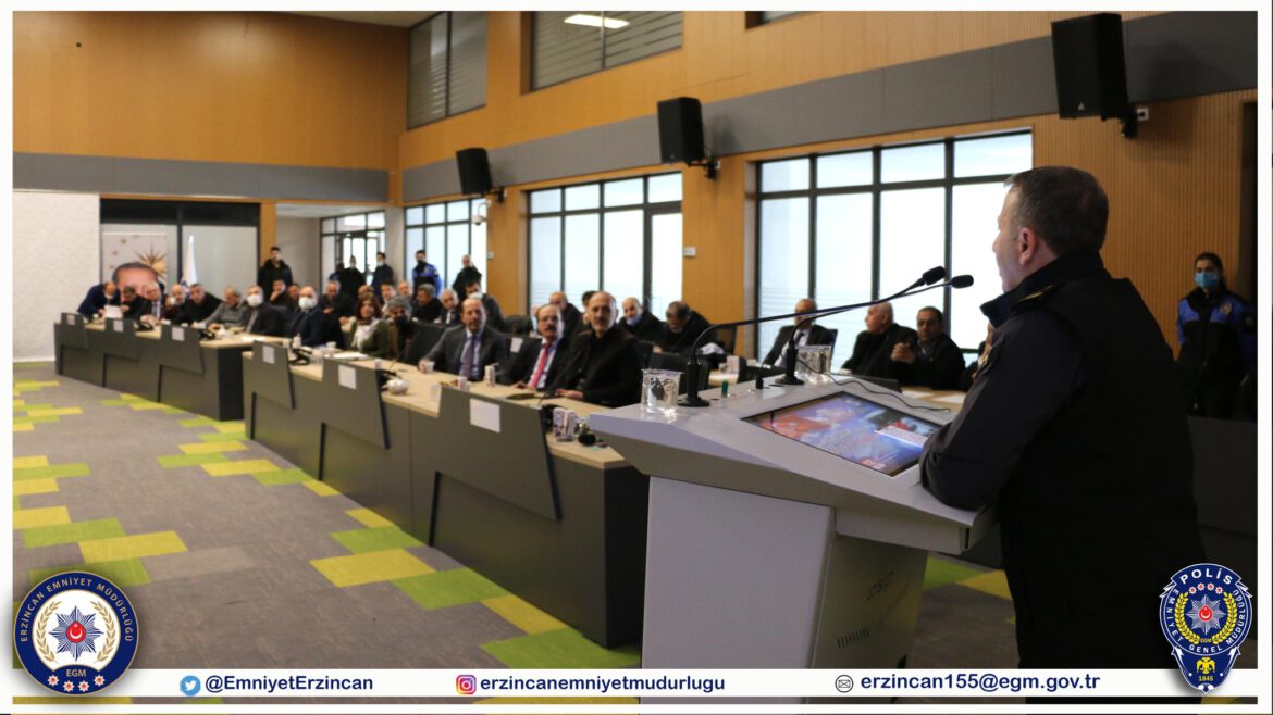 Sayın Müdürümüz Kenan Kurt, Mahalle Muhtarlarıyla Buluştu