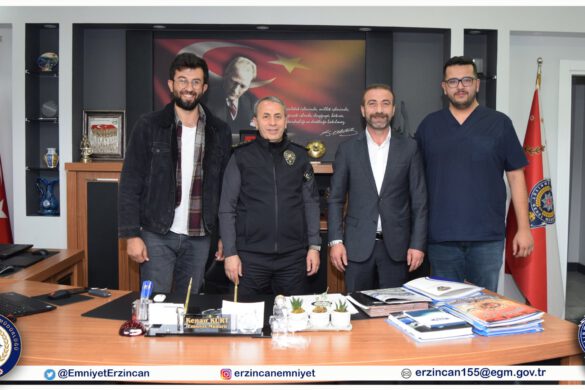 Emniyet Müdürümüz Sayın Kenan Kurt Sivas’tan Gelen Misafirlerini Kabul Etti Emniyet Müdürümüz Sayın Kenan Kurt Sivas'tan Gelen Misafirlerini Kabul Etti