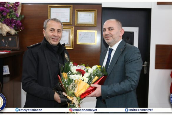 Mengücek Gazi Eğitim ve Araştırma Hastanesi Yöneticilerine Ziyaret Mengücek Gazi Eğitim ve Araştırma Hastanesi Yöneticilerine Ziyaret