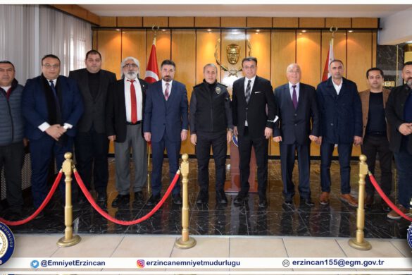 Anadolu Avrupa Yakası Erzincanlılar Derneği Yönetimi Emniyet Müdürümüz Sayın Kenan Kurt'u Ziyaret Etti