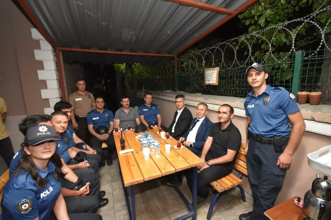 Kurban Bayramı Münasebetiyle Polis Merkezlerine Ziyaret Gerçekleştirildi